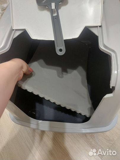 Закрытый лоток для кошек