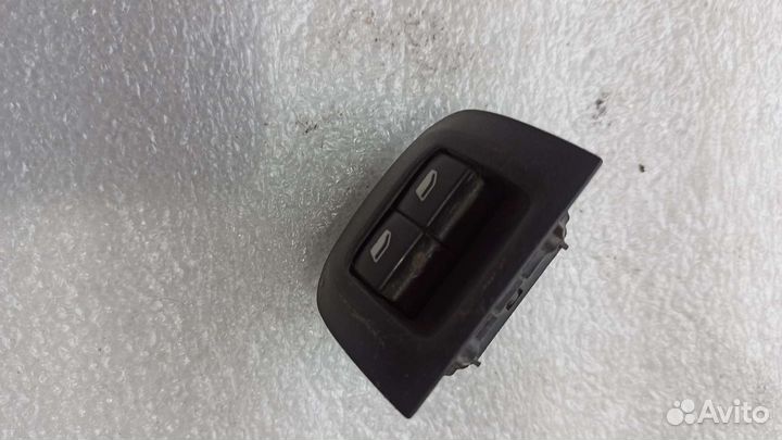 Блок стеклоподъёмников Peugeot 301