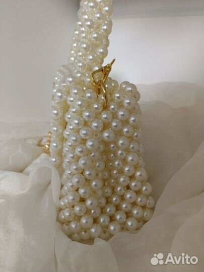 Сумка из бусин под жемчуг