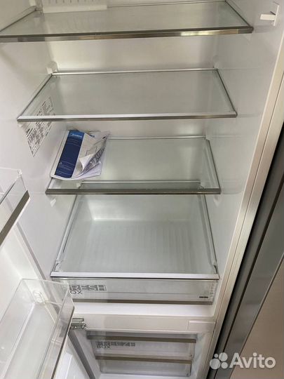 Холодильник Midea mdre379FGF01