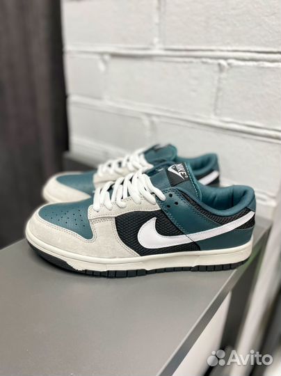 Кроссовки Nike SB Dunk Low