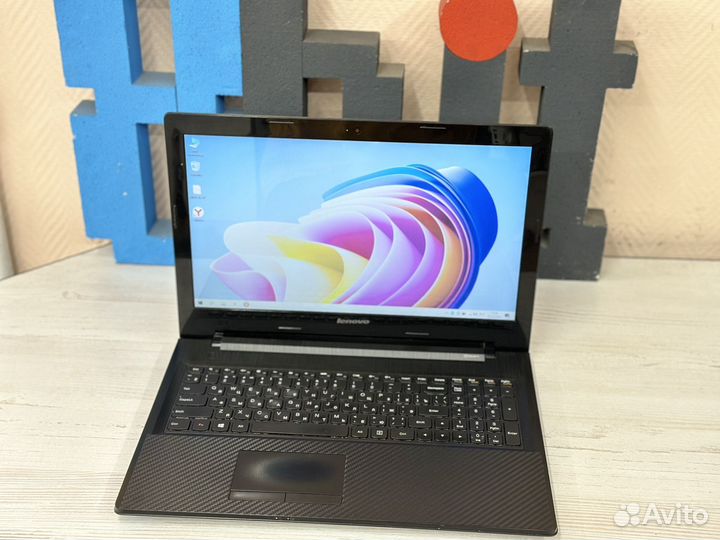 Мощный ноутбук 4 ядра 4 гига ssd