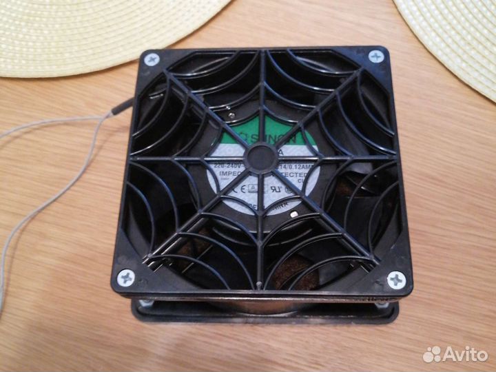 Вентилятор 220в sunon