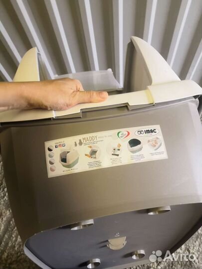 Закрытый туалет для кошки