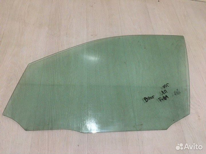 Стекло двери переднее левое Mercedes Benz C230