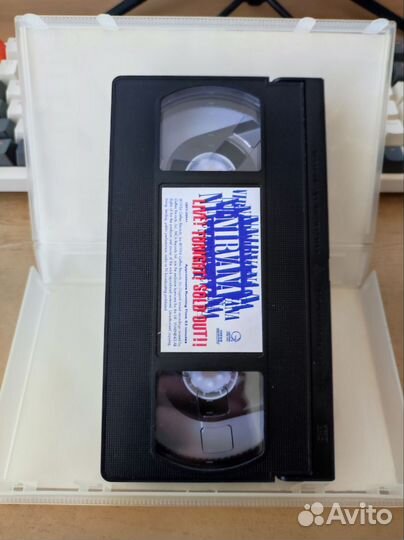 VHS Nirvana: Live Tonight Sold out видеокасета