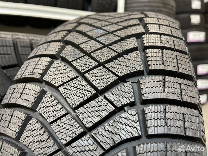 Pirelli Ice Zero FR SUV 225/65 R17 106T