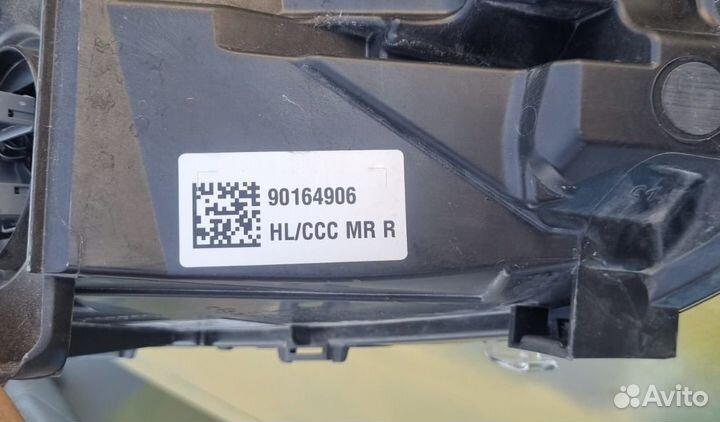 Фара на Вольво S90 правая, оригинал V90