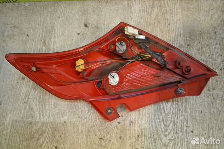 Фонарь левый правый Suzuki Swift 2011-2017