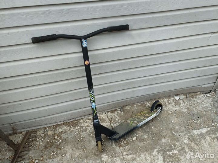 Трюковой самокат tech team