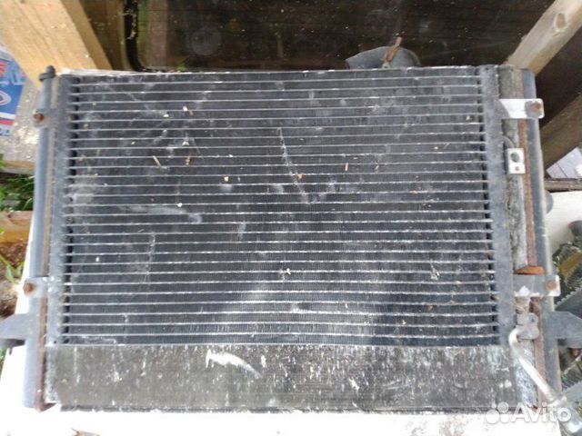 Радиатор охлаждения двигателя Volkswagen Sharan