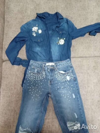 Джинсы и рубашка