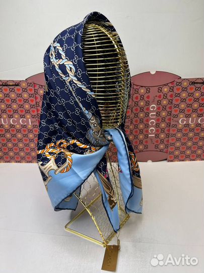 Шелковый платок Gucci