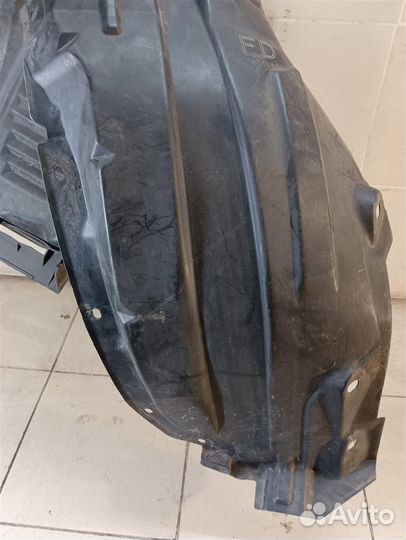 Подкрылок передний левый Mazda 3 (BL) 2013