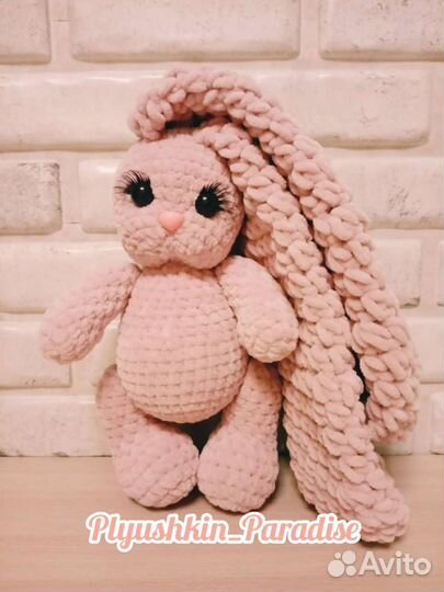 Вязаный заяц