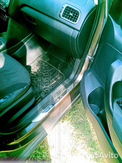 Volkswagen polo дверь