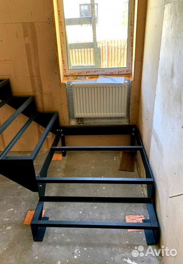 Перила деревянные с монтажем