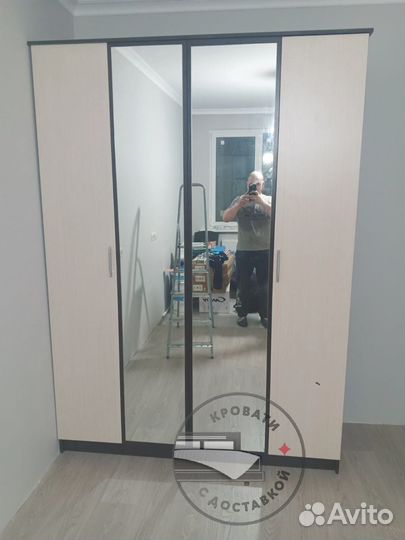 Шкаф распашной