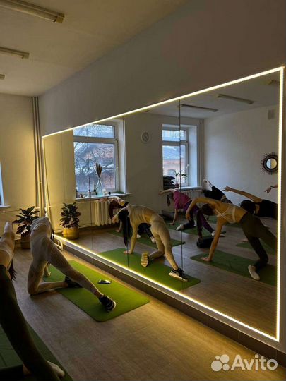 Зеркала для студий красоты, фитнеса