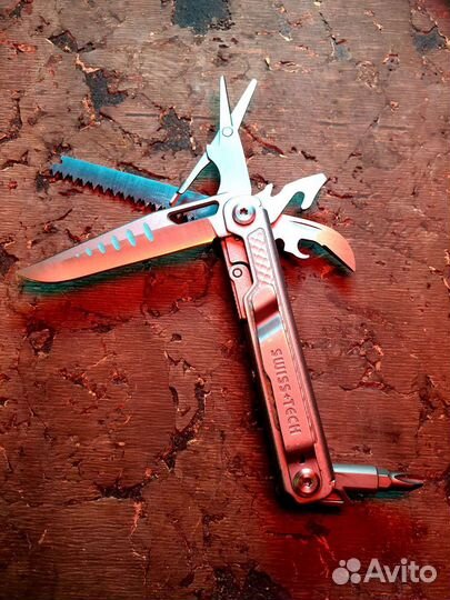 Мультитул swiss+tech 11в1