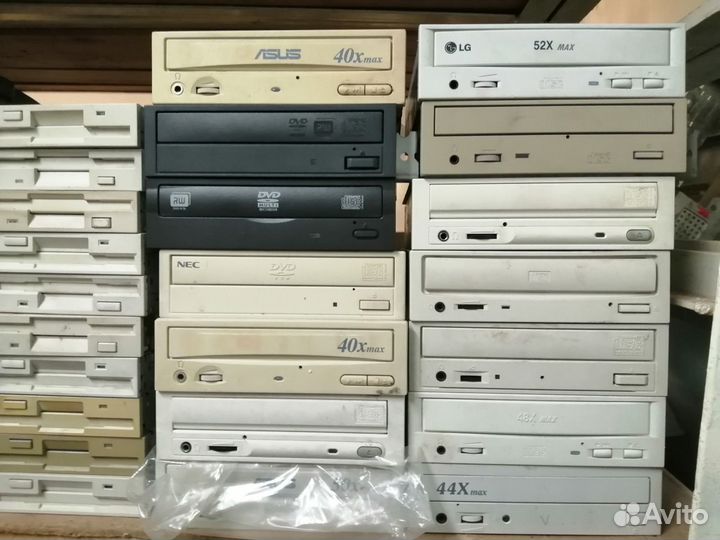 CD-R/RW/DVD привода / дисководы для дискет