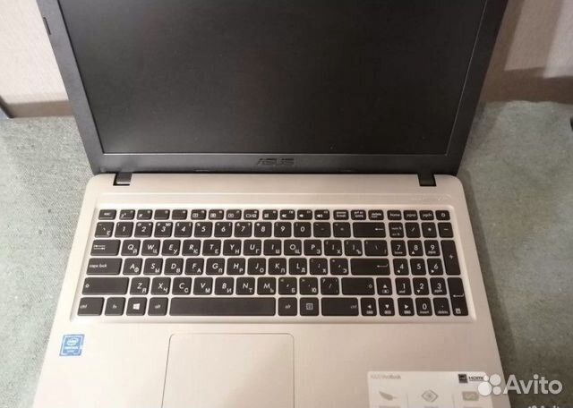 Ноутбук asus