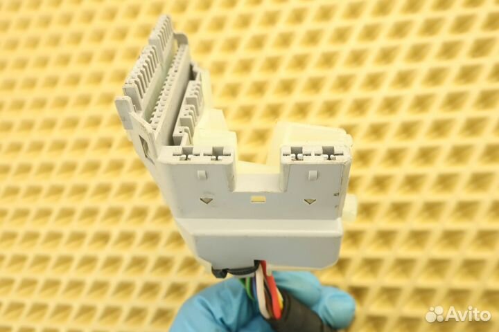 Разъем VAG 6Q0971975