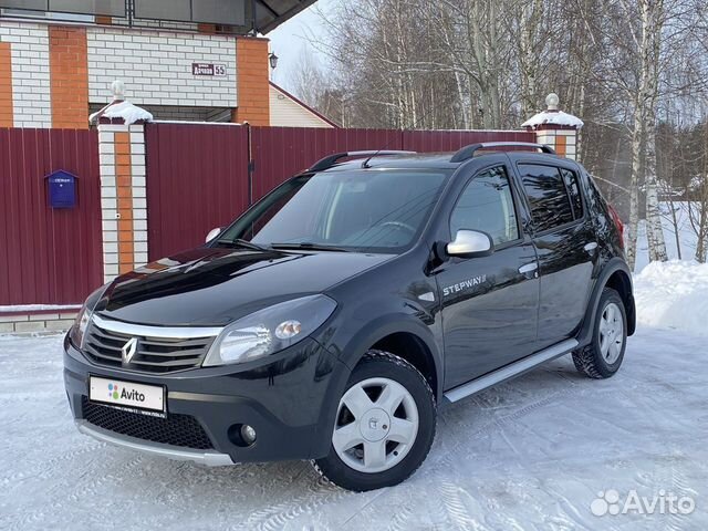 Сандеро драйв 2. Renault Sandero Stepway II 1.6 MT (102 Л.С.) черный с пробегом на снегу. Рено ТТС Чебоксары.