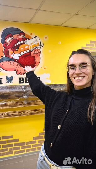 Роспись стен. Художник