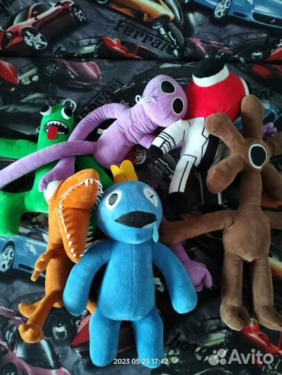 Радужные друзья из роблокс