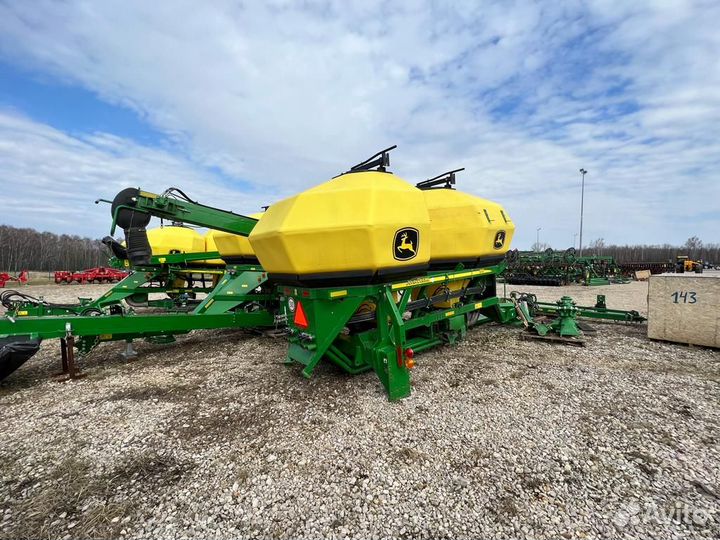 Бункер John Deere 1910, 2021