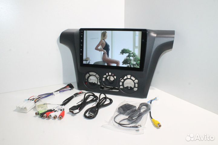 Штатная магнитола Mitsubishi Outlander 1