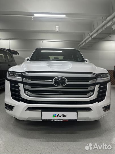 Toyota Land Cruiser 3.3 AT, 2022, 50 км