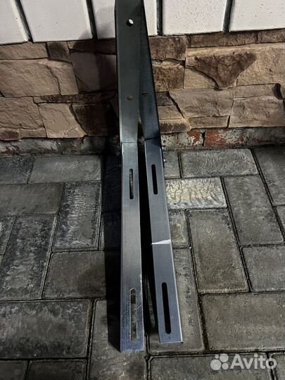 Кронштейн для кондиционера и трубка