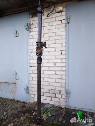 Карданный вал газ 21