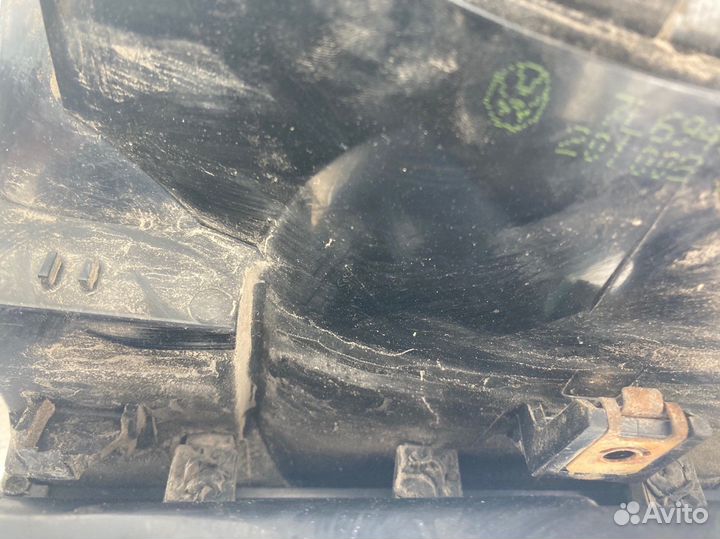 Фары на туарег 2008 год