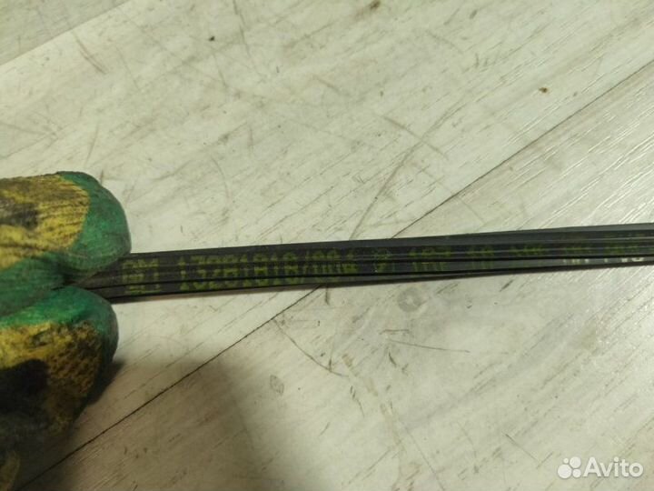 Замок двери передний правый Opel Astra J 2010