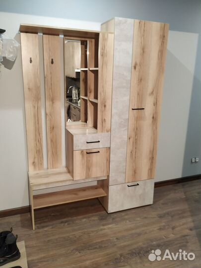 Шкаф прихожая новая