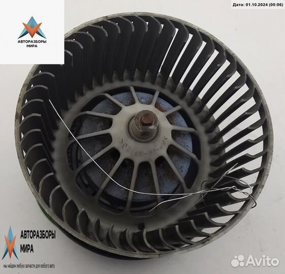 Моторчик печки Volvo S40 2 2005