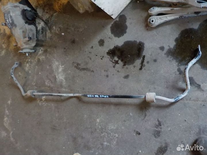 Стабилизатор задний Mercedes E W211