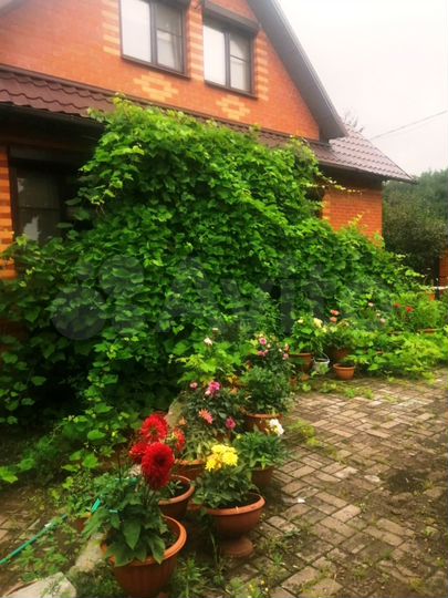 Коттедж 280 м² на участке 9 сот.