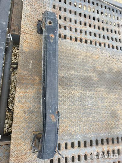 Усилитель переднего бампера Hyundai ix 35