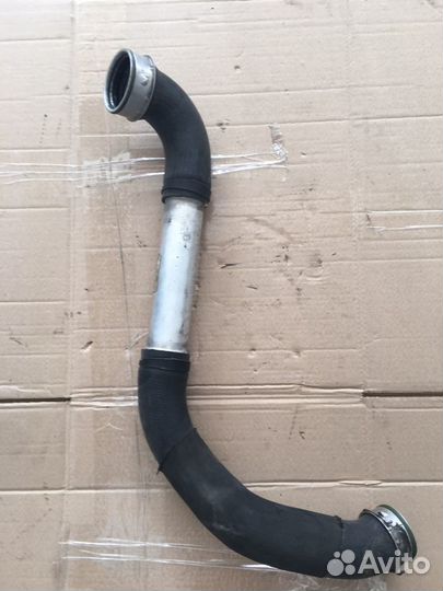 Патрубок интеркулера Фольксваген Фаэтон(1486)