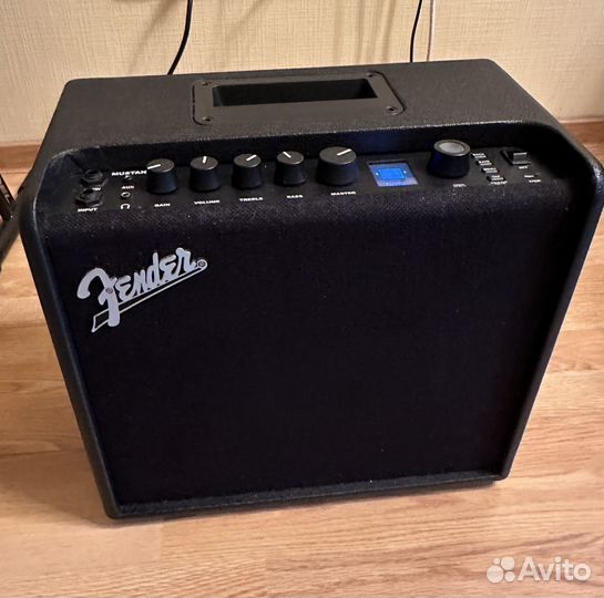 Цифровой комбоусилитель Fender mustang lt25