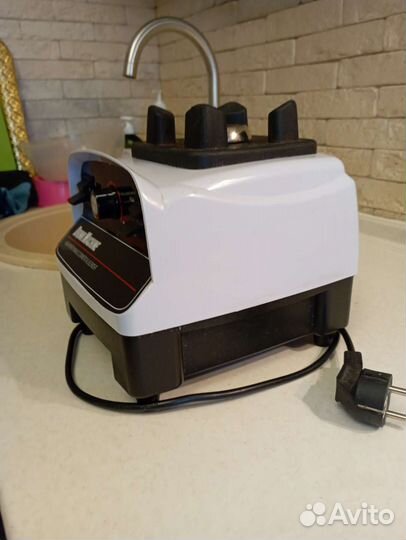 Блендер профессиональный б.у