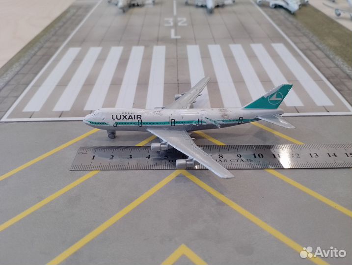 Самолёт Boeing 747 