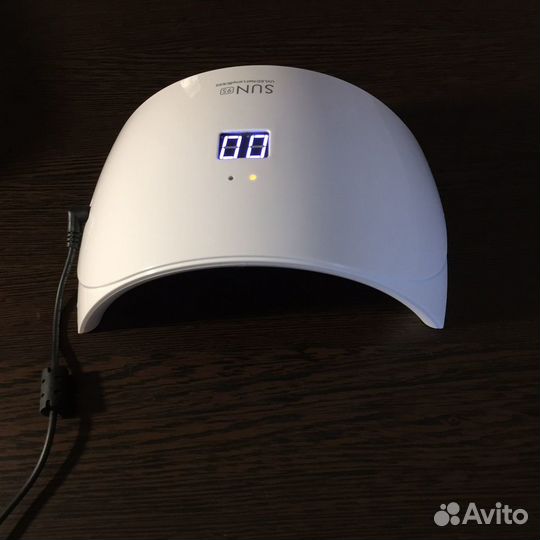 Лампа для ногтей