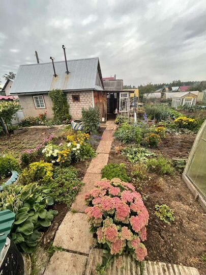 Дом 20 м² на участке 4,5 сот.