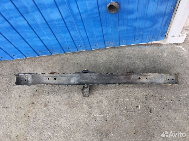 Балка подрамника передняя Toyota Corolla 150