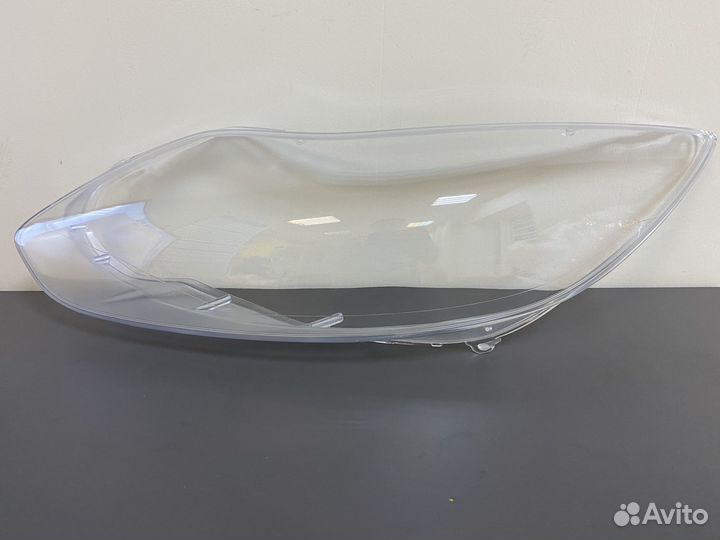 Стекло фары Ford Focus 3 2010-2015